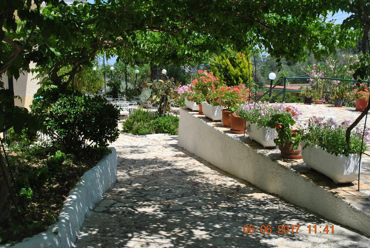 Hotel Helios Splendid Mpoukaris Exterior photo